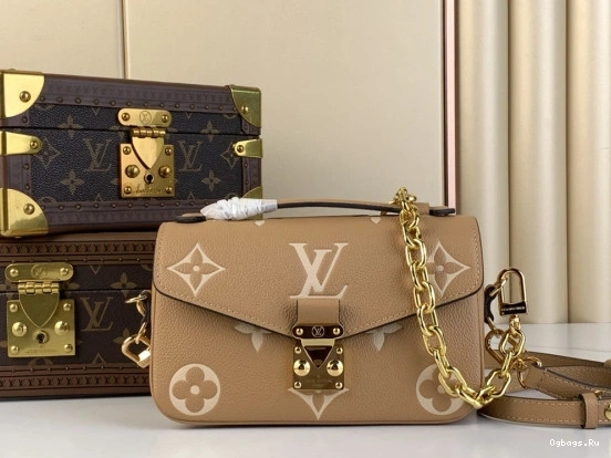 VUITTON LOUIS EAST METIS POCHETTE WEST 0511